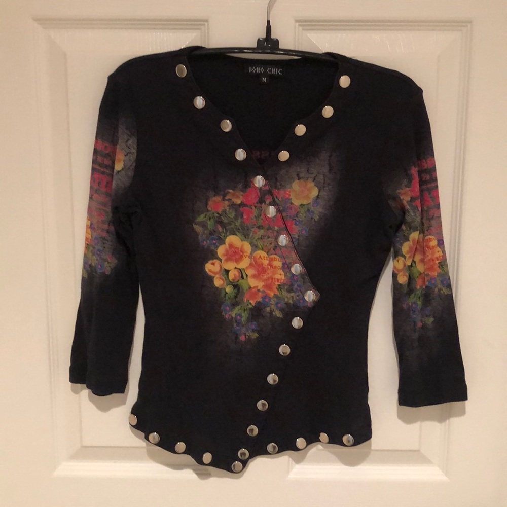 Chic black knit top with classic French art